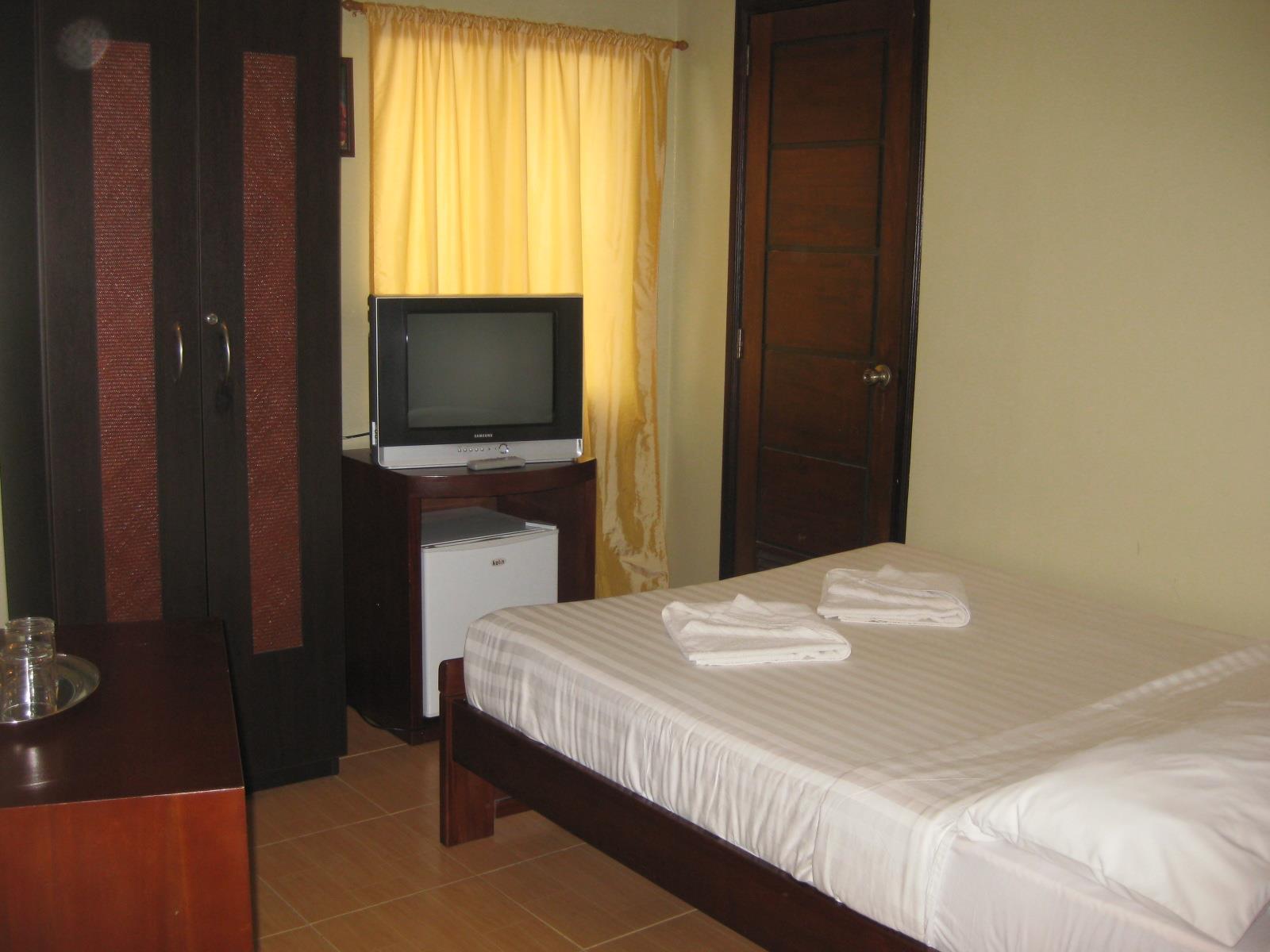 One Lourdes Dormitel Hotel Iloilo City Exterior photo